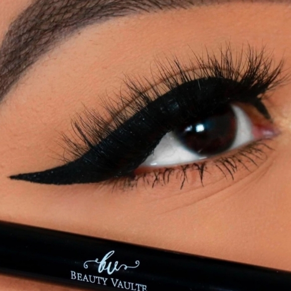 Beauty Vaulte Other - Beauty Vaulte Eyeliner Black